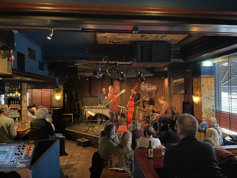 Gigglemug – Herr Nilsen